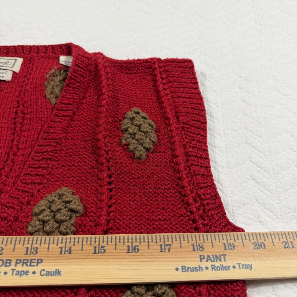 Vintage Foxcroft Red Hand Knit 100% Wool Vest With Pinecone Appliques Size S - Picture 8 of 9